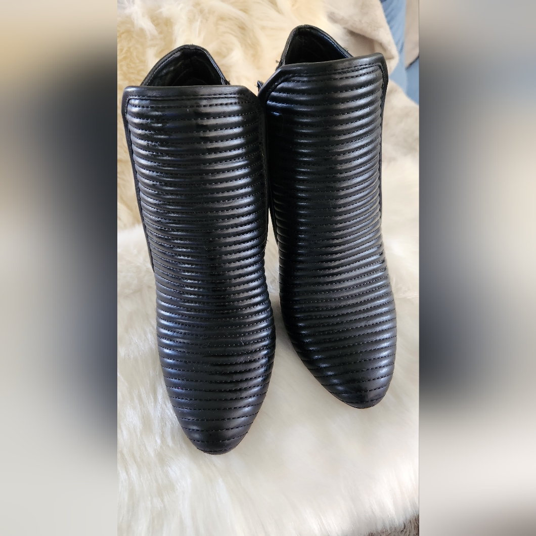 Bcbgeneration Booties!!